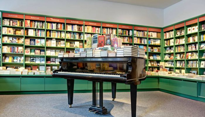 Buchhandlung Lehmkuhl oHG, München